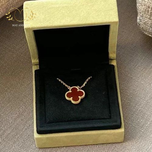Dây chuyền cỏ 4 lá đá màu viền vàng - Mây Ánh Kim 2 Dây chuyền cỏ 4 lá đá đỏ sang trọng