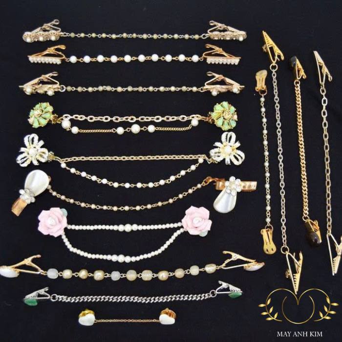 Các mẫu ghim cài áo có dây xích