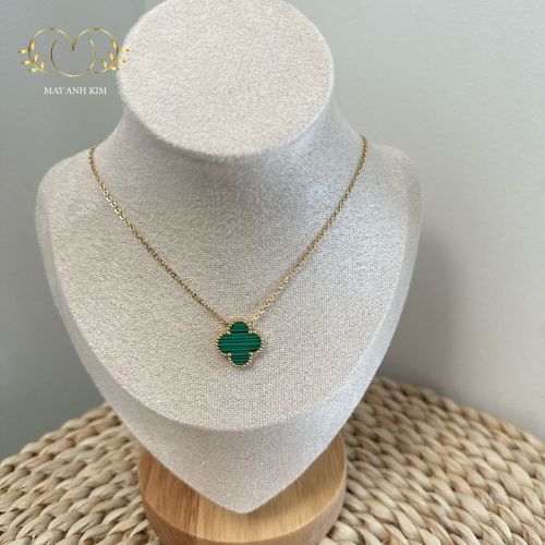 Dây chuyền cỏ 4 lá đá màu viền vàng - Mây Ánh Kim 6 Dây chuyền cỏ 4 lá xanh lá tinh tế