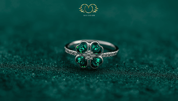 nhẫn bạc nữ phong thủy may mắn biểu tượng tài lộc cỏ 4 lá