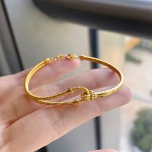 Lắc Tay Vàng Nữ Mạ Vàng Cao Cấp – Tinh Tế Trong Từng Đường Nét 2026 5 Lắc tay cao cấp mạ vàng